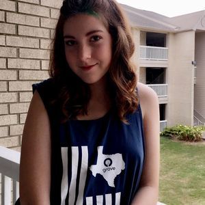 Meet your Posher, Chloe